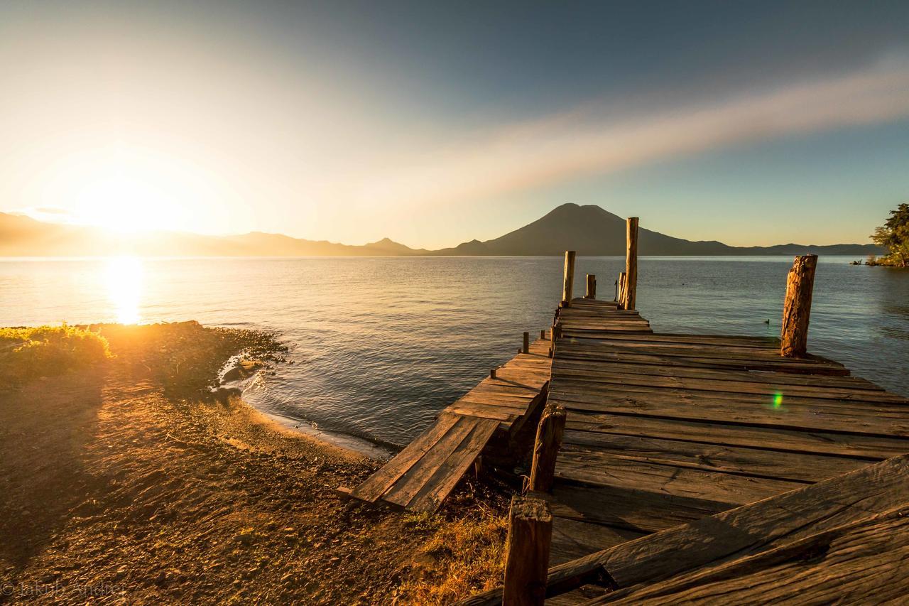 Lake Front Retreat Santa Cruz La Laguna Eksteriør bilde
